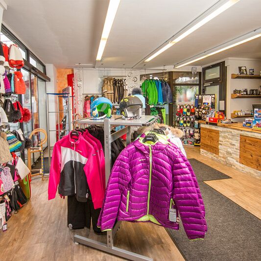 Vores skibutik i Kaprun
