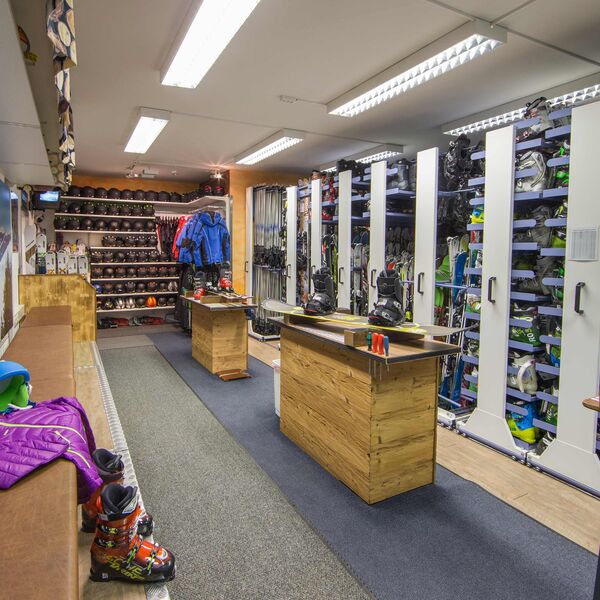 Ski rental