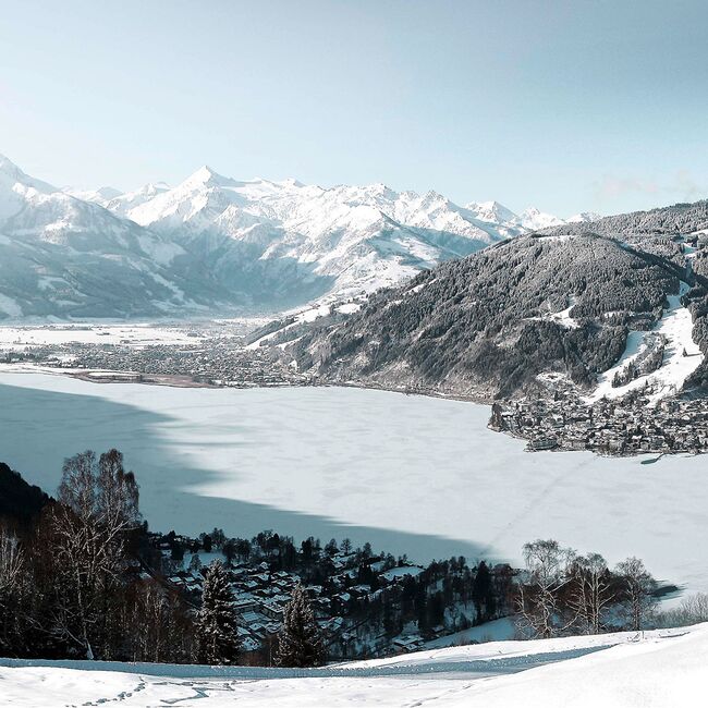 Kaprun u pozadini